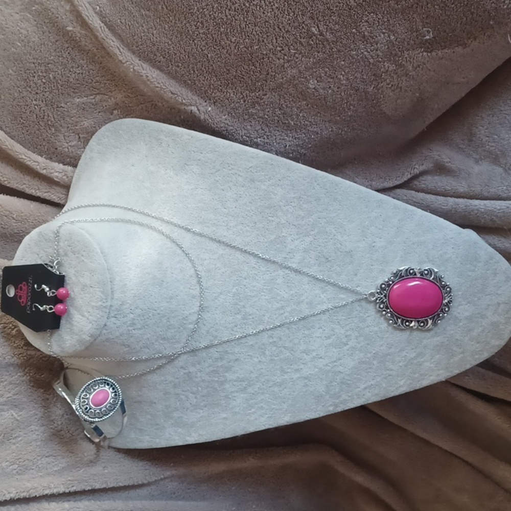 Pink jewelry set, necklace, earrings and bracelet